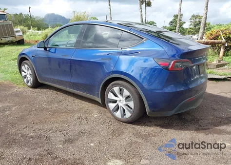 2023 Tesla Model Y Awd/Long Range Dual Motor All-Wheel Drive from USA, damaged, VIN 7SAYGDEE2PF927932